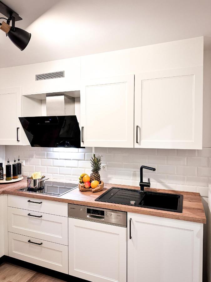Schoenes Modernes Einfamilienhaus Fuer 1 Bis 6 Personen Rimpar Exterior foto