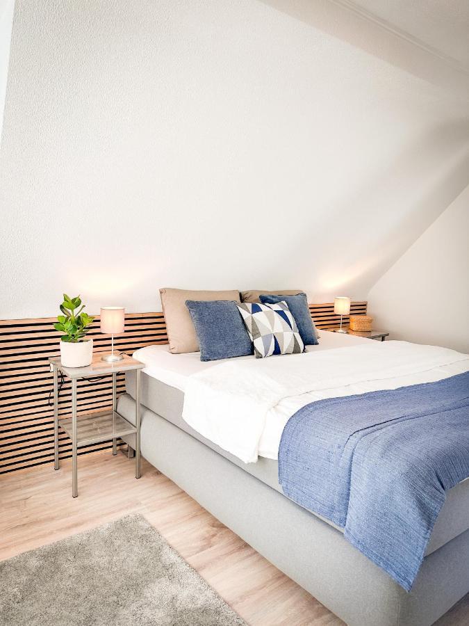 Schoenes Modernes Einfamilienhaus Fuer 1 Bis 6 Personen Rimpar Exterior foto